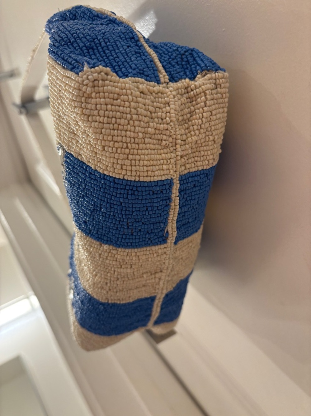 NWT Beaded Blue & Cream Striped Cocktail Motif Shoulder Bag w/ charm/Keychain - Picture 5 of 8